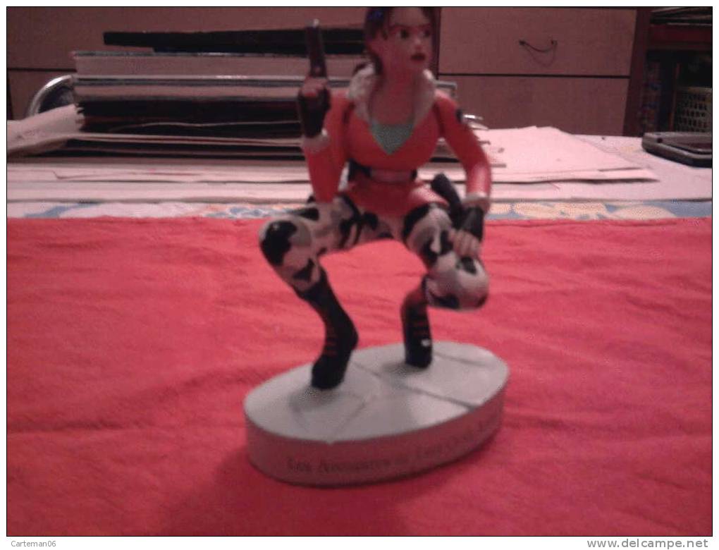 Tomb Raider - Lara Croft " Antartique" Figurine En Résine - Estatuas En Resina