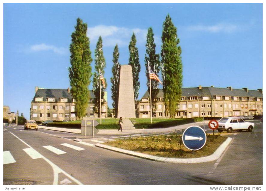 50 - AVRANCHES - Place Patton - Avranches