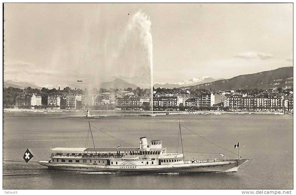 GENEVE   Le Jet D Eau Et Le Mont Blanc    402 - Genève