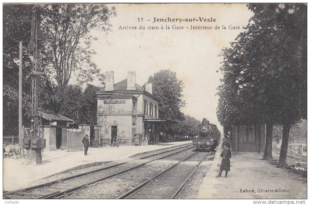 JONCHERY Sur VESLE : Arrivée Du Train à La Gare - - Jonchery-sur-Vesle