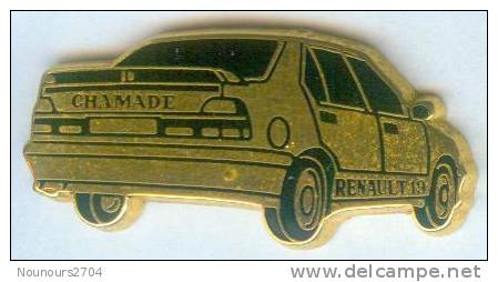 Pin's RENAULT 19 CHAMADE - Arthus Bertrand  - Zamac - 797 - Arthus Bertrand