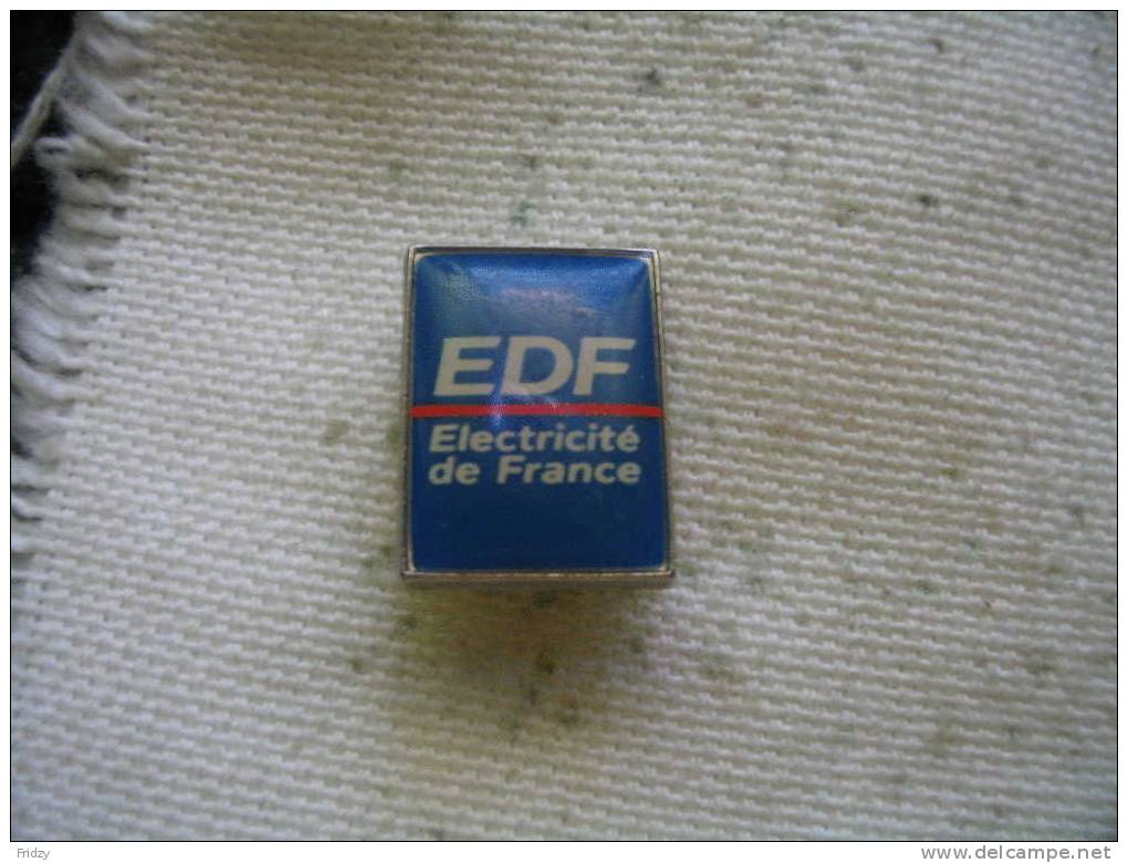 Pin´s EDF, Electricité De France - EDF GDF