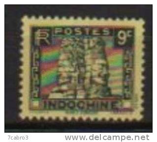 Indochine Y&T N°  215 Neuf AVEC Trace De Charnière - Unused Stamps