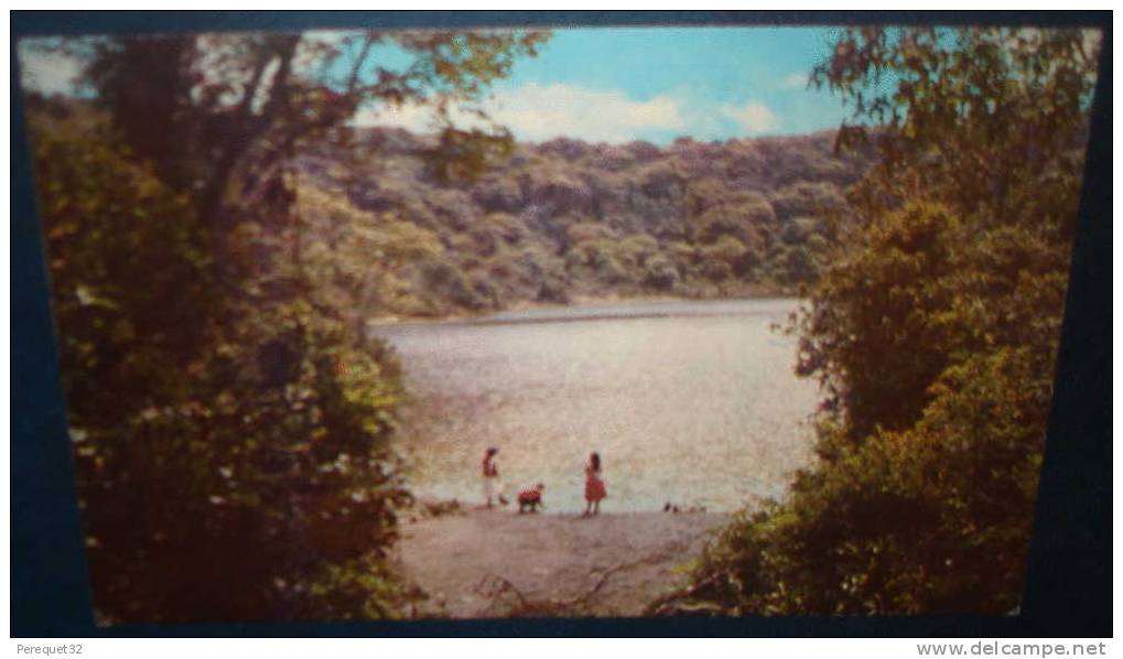 COSTA  RICA.Laguna Del Volcan Poas.Cpsm,voyagé,be,beau Timbres - Costa Rica