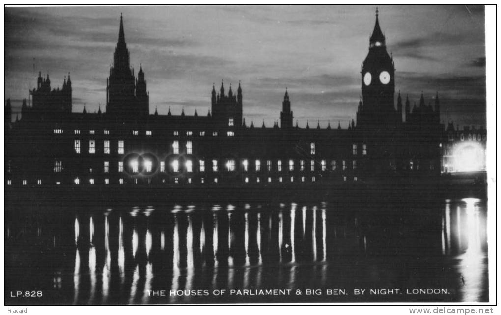 9746    Regno  Unito   London  Houses Of  Parliament  & Big  Ben  By  Night   NV  (scritta) - Houses Of Parliament
