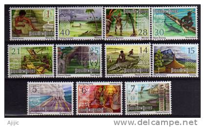 Papouasie. Serie Definitive 1973.  11 T-p Neufs **  Yvert 242/52 ) Volcan Mt Bagana. Cote 13.10 € - Volcanes