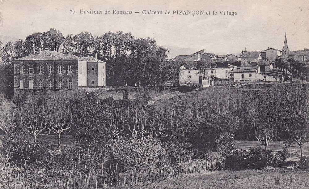 2 H - 26 - Pizançon - Drôme - Environs De Romans - Château De Pizançon Et Le Village - Romans Sur Isere