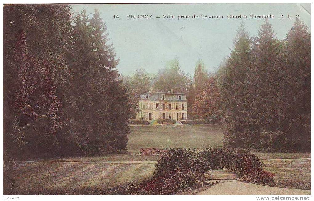 BRUNOY   VILLA PRISE DE L AVENUE CHARLES CHRISTOFLE - Brunoy