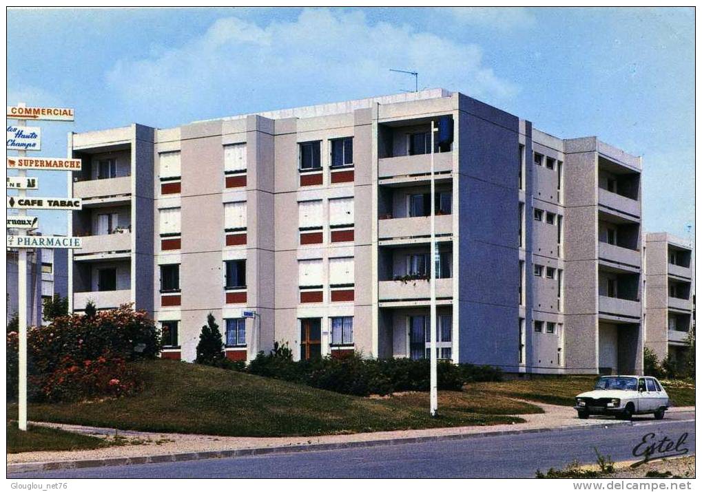 95-LES HAUTS CHAMPS DE BOUFFEMONT...LES IMMEUBLES AVEC VOITURE.........CPM - Bouffémont