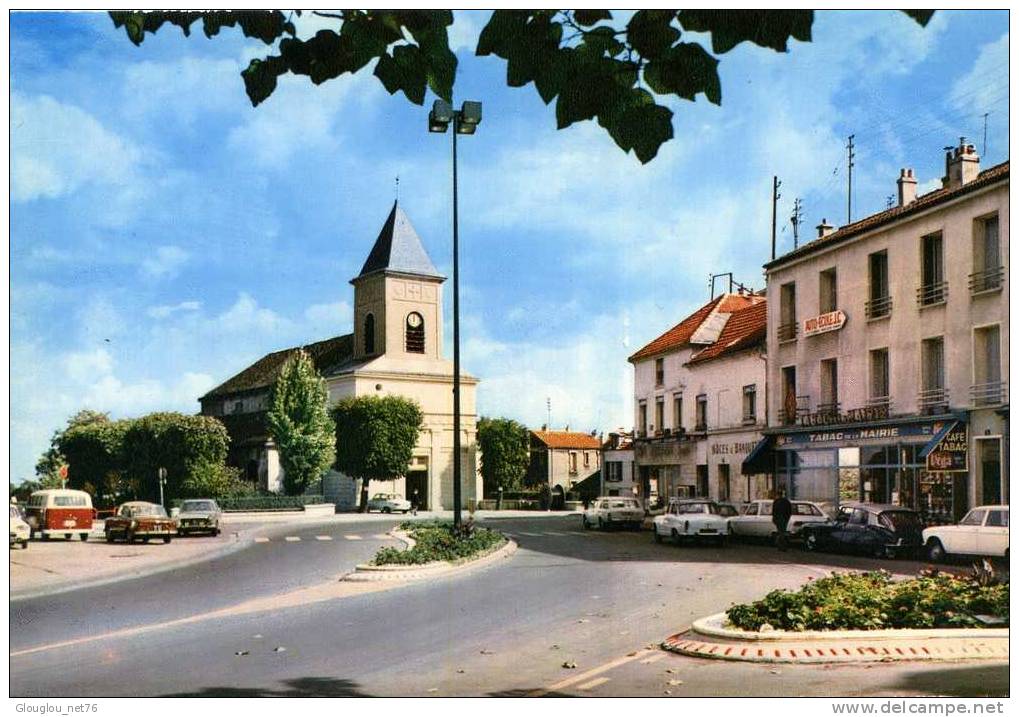 93-ROMAINVILLE...L'EGLISE ST-GERMAIN L'AUXERROIS PLACE DE LA MAIRIE AVEC COMMERCES,VOITURES........CPM - Romainville