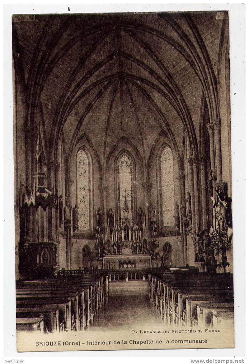 Q6 - BRIOUZE - Intérieur De La Chapelle De La Communauté - Briouze