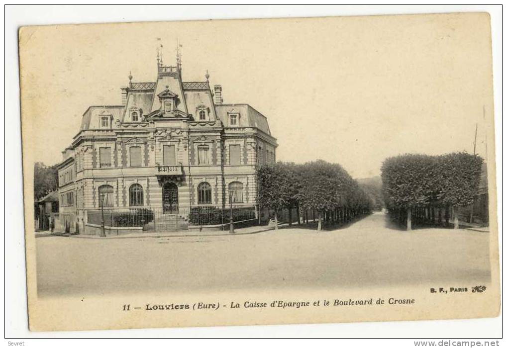 LOUVIERS. - La Caisse D'Epargne Et Le Boulevard De Crosne - Louviers