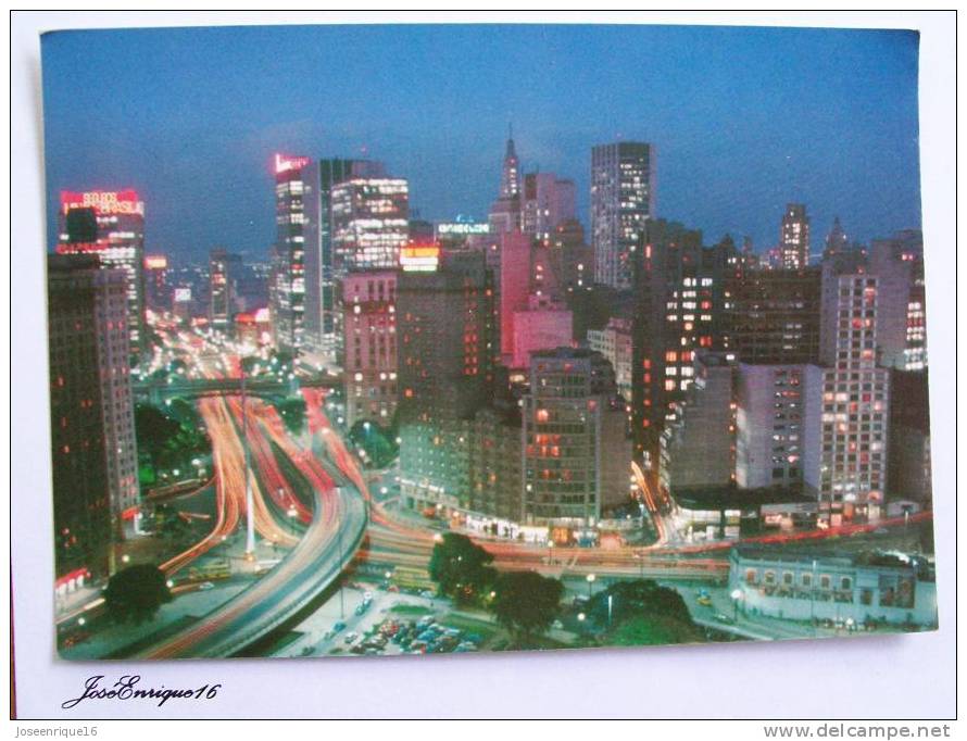 BRASIL TURISTICO, SAO PAULO. VISTA NOTURNA DO VALE DO ANHANGABAÚ. NIGHT VIEW - São Paulo