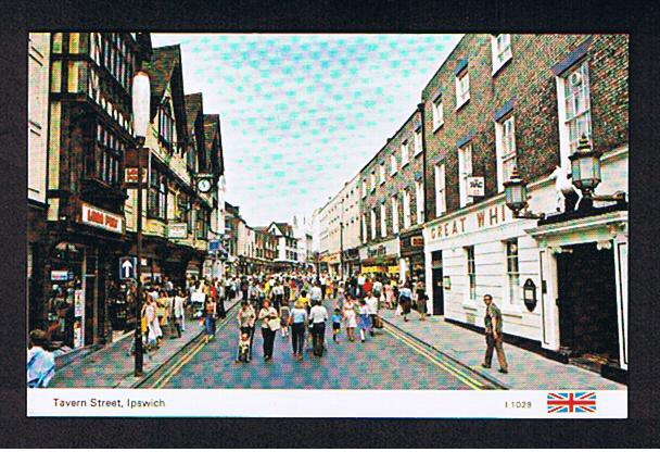 RB 621 -  Postcard Great White Horse Hotel Tavern Street Ipswich Suffolk - Barratts & Lunn Poly Shops - Ipswich