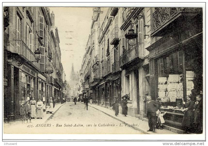 Carte Postale Ancienne Angers - Rue Saint Aubin, Vers La Cathédrale - Angers