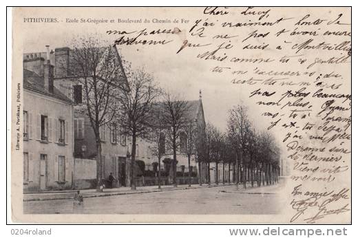 Pithiviers - Ecole St Grégoire Et Boulevard Du Chemin De Fer  - Carte Précurseur  : Achat Immédiat - Pithiviers