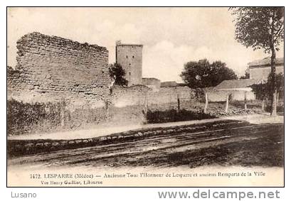 Lesparre (Médoc) - Ancienne Tour L'Honneur De Lesparre Et Anciens Remparts De La Ville - Lesparre Medoc