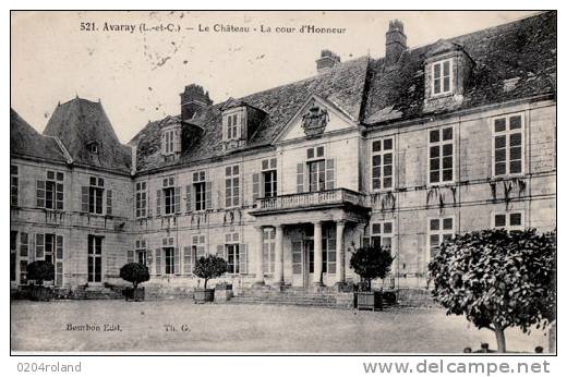 Avaray - Le Château  - La Cour D'Honneur : Achat Immédiat - Autres & Non Classés