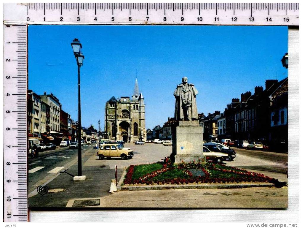 LE NEUBOURG -  L'Eglise Et La Place Dupont De L'Eure - Le Neubourg