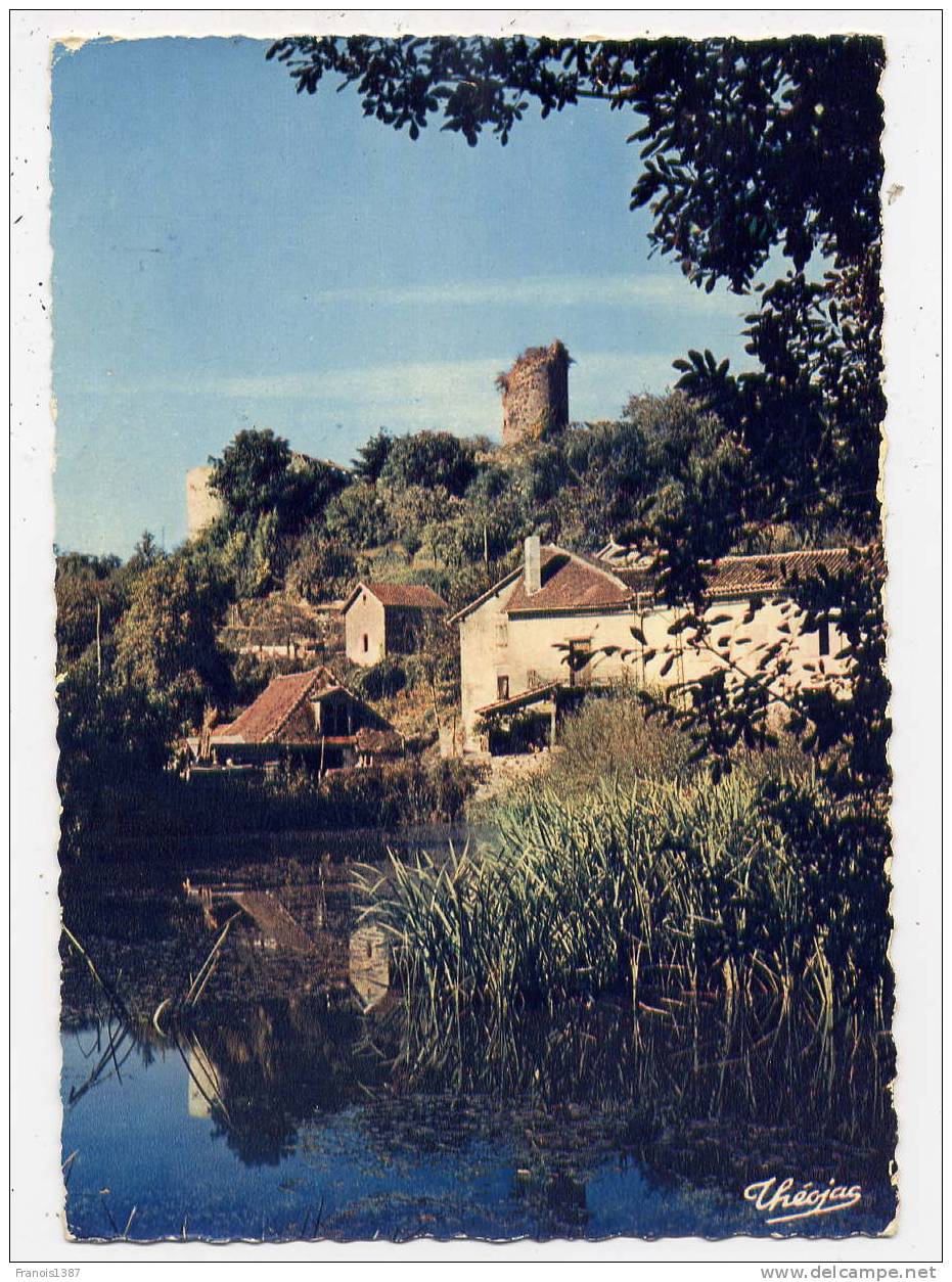 Ref 171 - CHALUS - Ruines De L'imposant Château Fort (carte Semi-moderne GRAND FORMAT) - Chalus