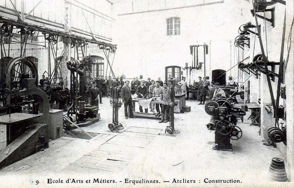 ERQUELINNES ECOLE ARTS ET METIERS ATELIERS CONSTRUCTION - Erquelinnes