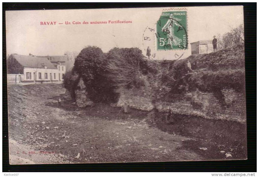 Bavay Un Coin Des Anciennes Fortifications - Bavay