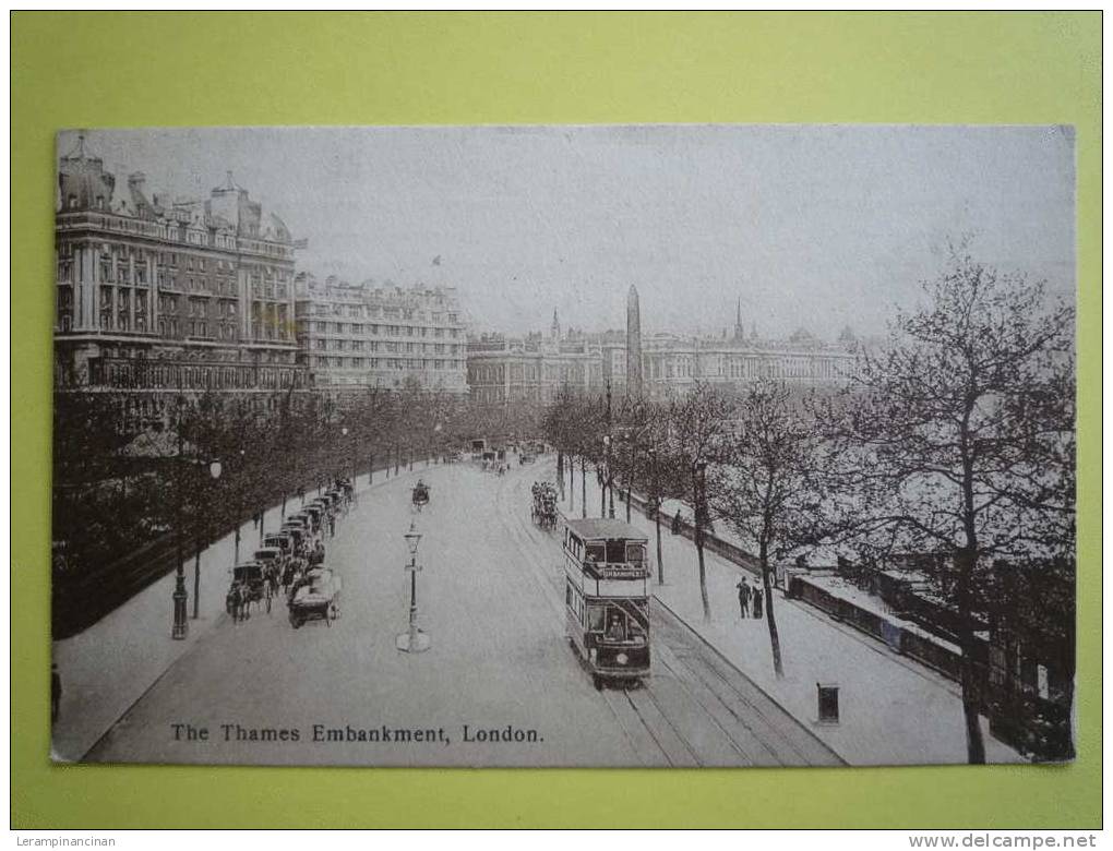 GRANDE BRETAGNE ANGLETERRE LONDON LONDRES THE THAMES EMBANKMENT - River Thames