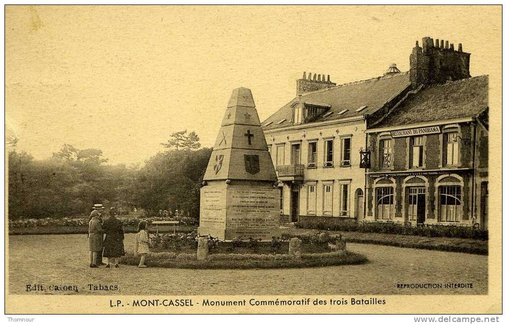 59  -  MONT-CASSEL - Monument Commémoratif Des Trois Batailles -1935 - ANIMEE - ( Petite Déchirure Coté Gauche ) - Cassel