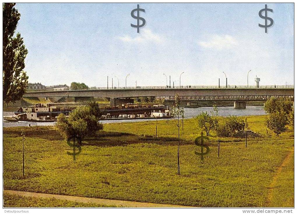 KEHL AM RHEIN : Europabrücke Europa Brücke  ( Péniche Batelier ) - Kehl