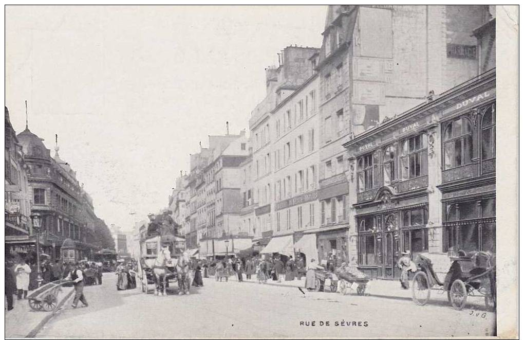 CPA.75.PARIS. Rue De SEVRES. Animée - Panoramic Views