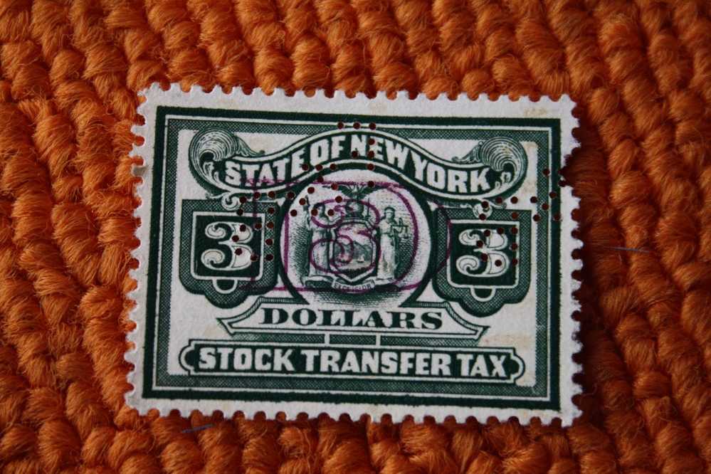 ETATS UNIS AMERIQUE - USA - Perforé Perfin PERFORE PERFIN STATE OF NEW YORK 3 DOLLARS STOCK TRANSFER TAX - Perfin