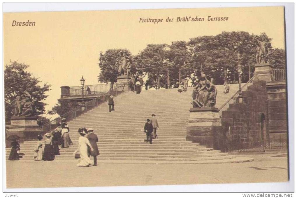 Dresden Freitreppe Brühl'schen Terrasse Menschen X1915 - Dresden