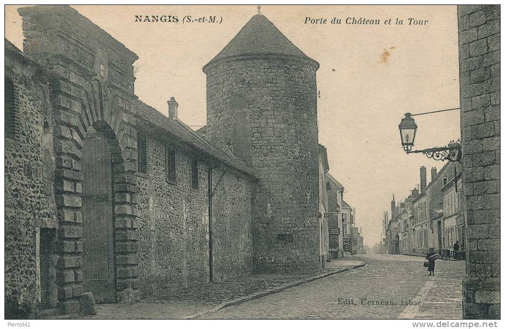 NANGIS - Porte Du Château Et La Tour - Nangis