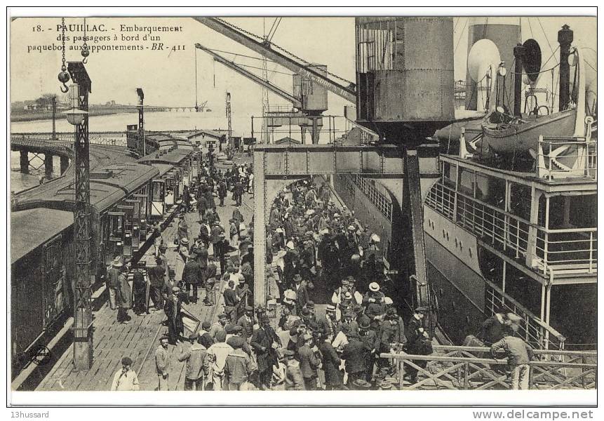 Carte Postale Ancienne Pauillac - Embarquement Des Passagers à Bord D'un Paquebot Aux Appontements - Bateau - Pauillac