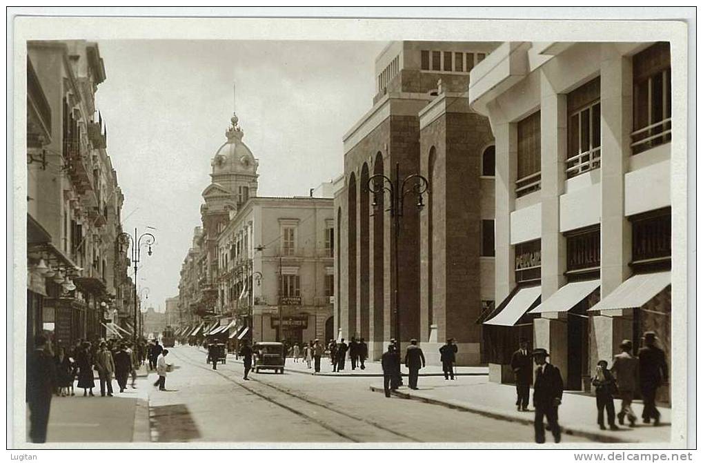 Cartolina -  BARI - VIA VITTORIO VENETO - MOLTO ANIMATA - PUGLIA - Bari