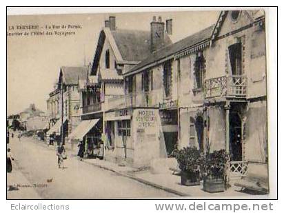 La Bernerie-en-Retz:  Rue De Pornic..Hotel Des Voyageurs - La Bernerie-en-Retz