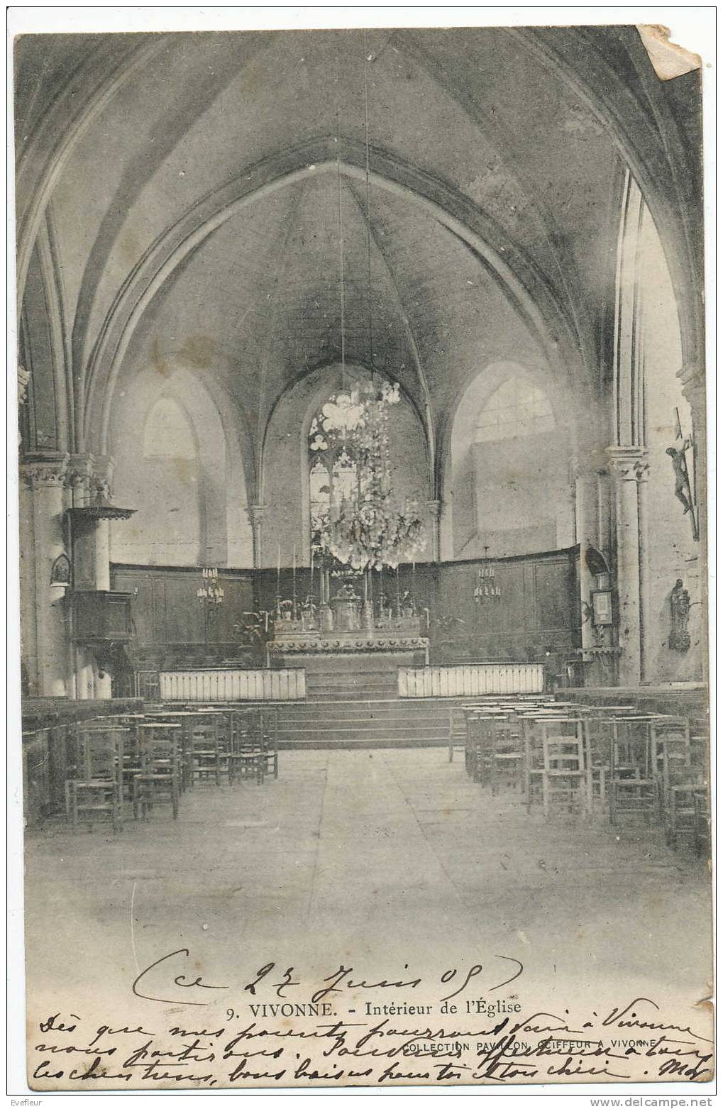 VIVONNE  Intérieur De L'Eglise - Vivonne