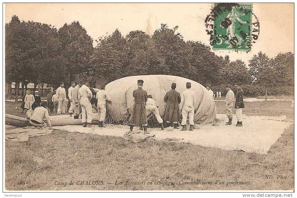 CAMP DE CHALONS.   Les Aérostiers En Campagne. Commencement D'un Gonflement - Luchtballon
