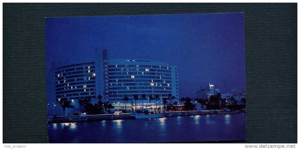 Amérique - Etats-Unis - Miami - 10 Cards : Fontainebleau Hotel, Cruise Ship, St Francis Hospital, Key West, Pigeon Key.. - Miami Beach