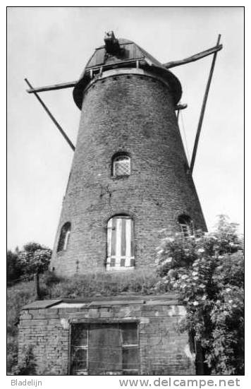 RIJKEVORSEL (Antw.) - Molen/moulin/mill - De Stenen Molen Zonder Wieken (1977). Nadien Gerestaureerd. - Rijkevorsel