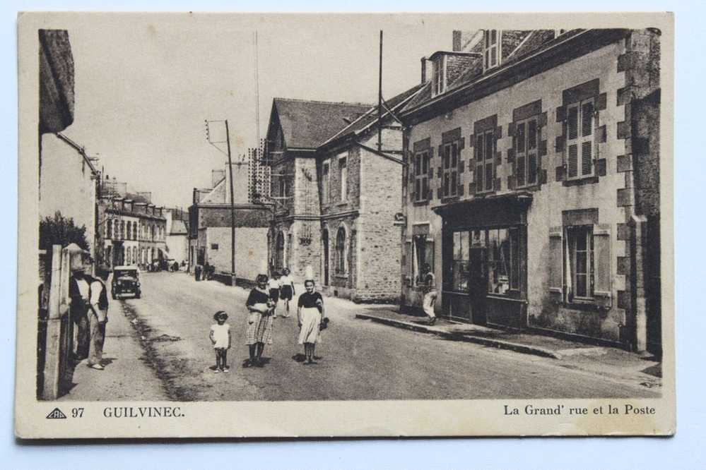 CPA - 29 - GUILVINEC - Grande Rue Et La Poste - Guilvinec