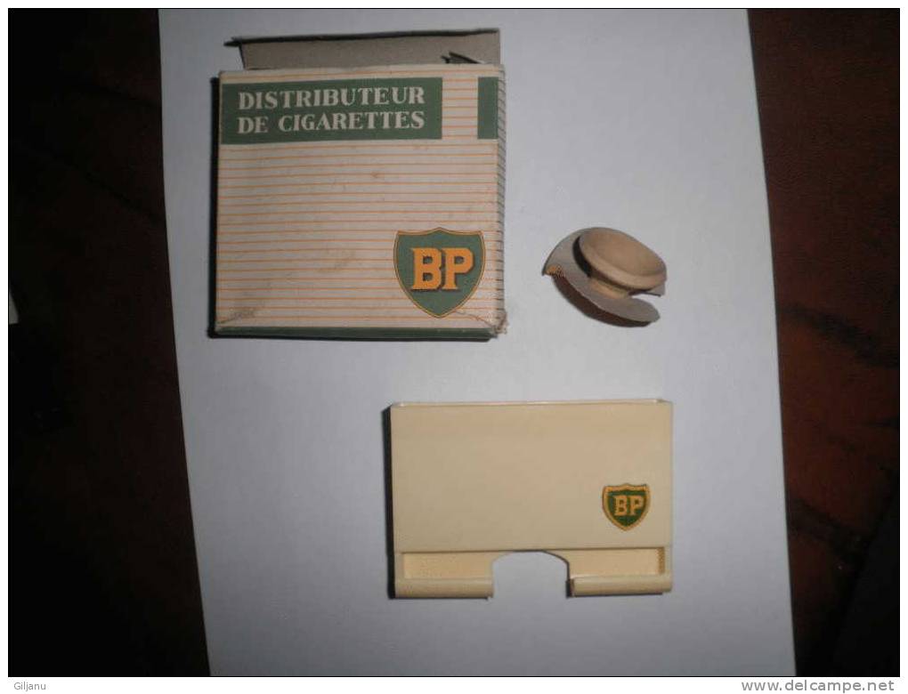 ANCIEN DISTRIBUTEUR DE CIGARETTES BP - Empty Cigarettes Boxes