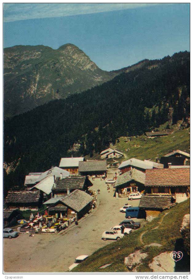 74- LINDARETS- MONTRIOND - Le Village Des Chèvres- Cpm Couleurs- Edit SECA -écrite 1975 - Other & Unclassified