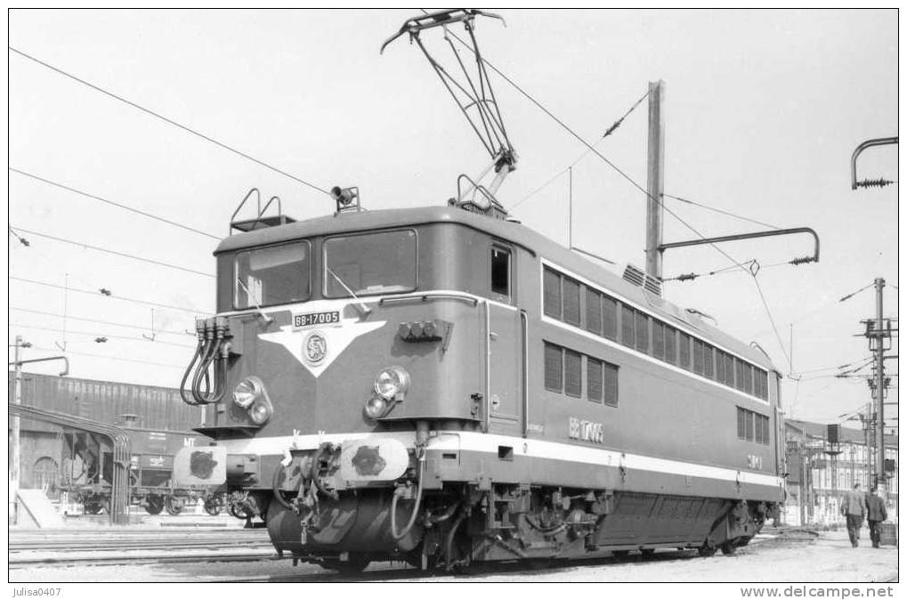 LOCOMOTIVE ELCTRIQUE Photographie Gros Plan - Equipment