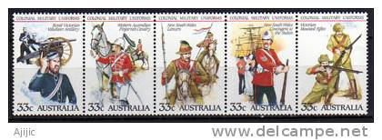 Australie. Uniformes Militaires Australiens De La 1 Ere Guerre. 5 T-p Neufs **. Yv. #  893/97. PRIX REDUIT! - WW1