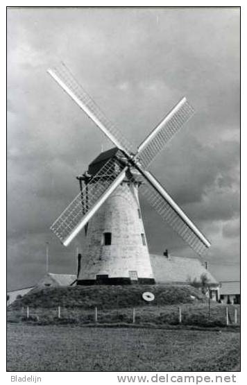 POEKE Bij AALTER (O.Vl.) - Molen/moulin - De Hartemeersmolen In 1977, Kort Na De Restauratie. Mooie Wolkenlucht! - Aalter