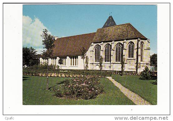 EZANVILLE : L'Eglise Et Son Agrandissement , Architecte Stym-Popper , Père M Reynaud - Ezanville