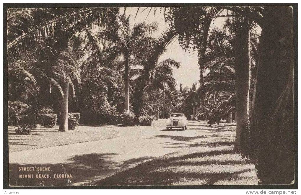 USA PC Street Scene, Miami Beach, Florida - Miami Beach