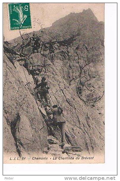 ESCALADE - CHAMONIX - La Cheminée Du Brévent - Escalada