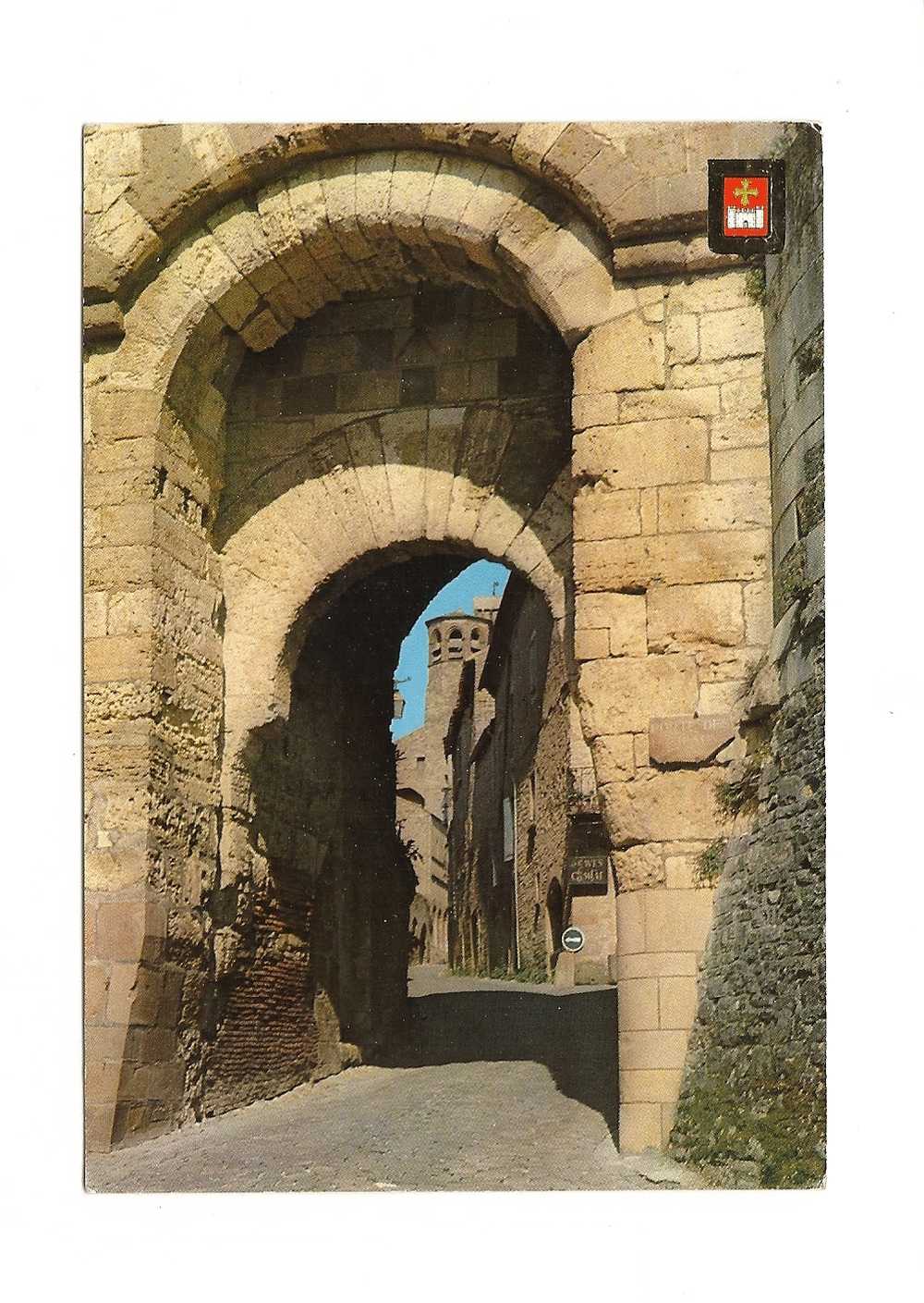 Cp, 81, Cordes, Porte Des Ormeaux, Au Fond, Le Clocher De L'Eglise Saint-Michel, Voyagée - Cordes